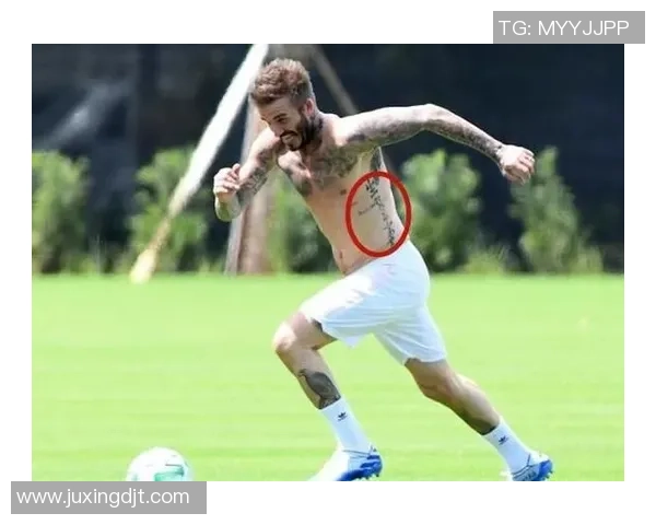 揭秘那些足球明星中没有腹肌的意外人物与他们的健身秘密 揭秘那些足球明星中没有腹肌的意外人物与他们的健身秘密