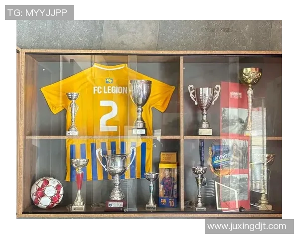 聚焦17号球衣的传奇足球明星们的辉煌与成就