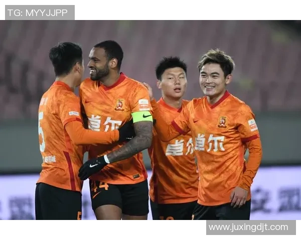 赛后分析:西安足球队与武汉足球队的战术对决与表现评估 赛后分析:西安足球队与武汉足球队的战术对决与表现评估