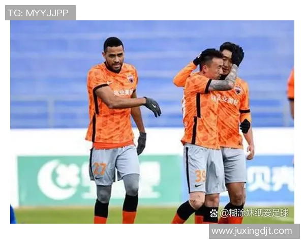 足球热议：深圳足球队的状态争议