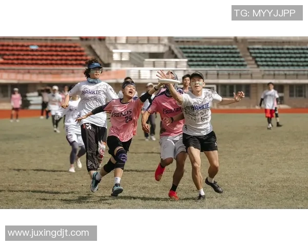 赛后复盘:成都飞盘队 vs 杭州飞盘队的团队协作 赛后复盘:成都飞盘队 vs 杭州飞盘队的团队协作